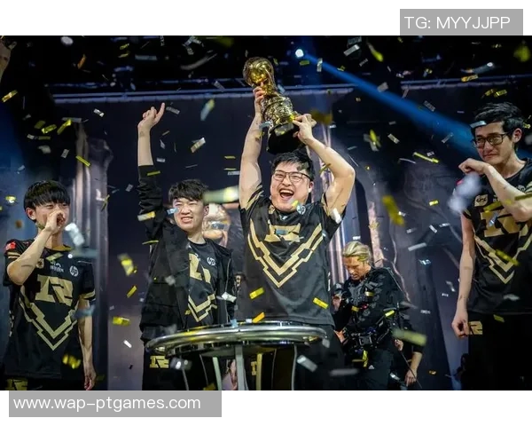 数据分析RNG战队在不同赛季中的灵活性表现及其影响因素探讨